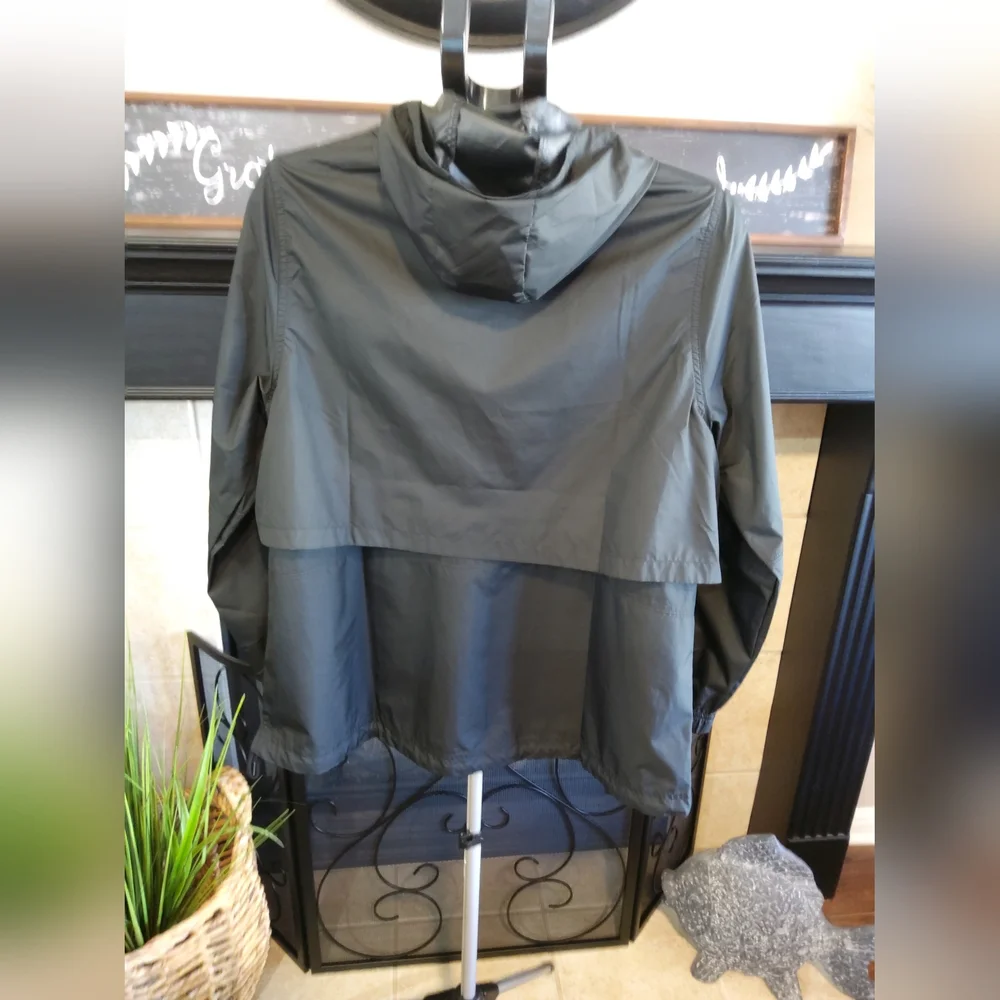 Nike Black Hooded Ladies Jacket - Picture 5 of 10